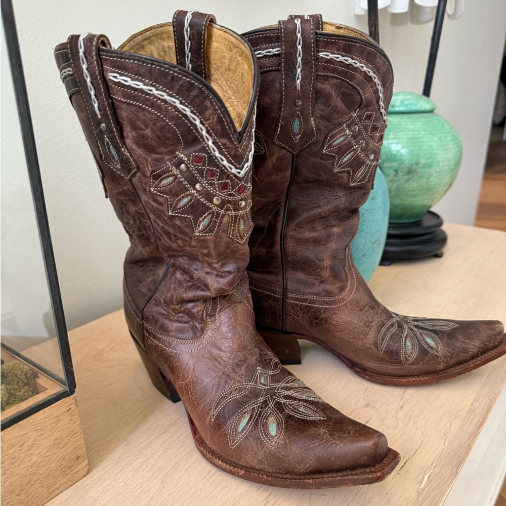 Tony Lama Brown Leather Embroidered Heeled Cowboy Boots